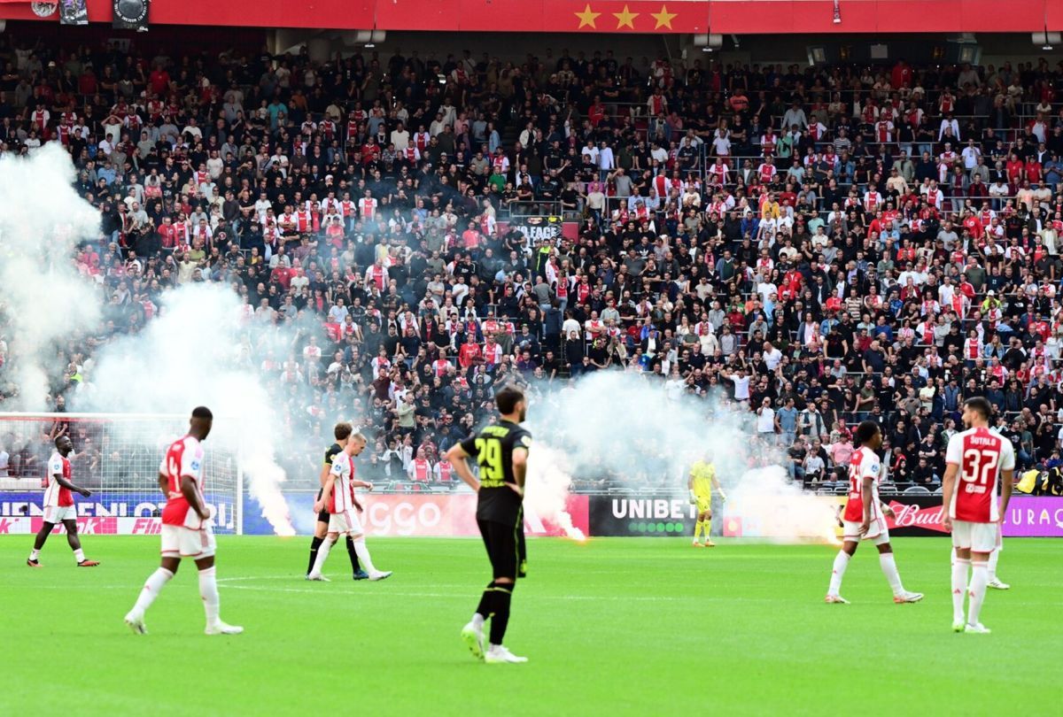 Primarul Amsterdamului se implică în scandalul de la Ajax - Feyenoord și cere măsuri drastice: „Ceea ce s-a întâmplat este o rușine!”