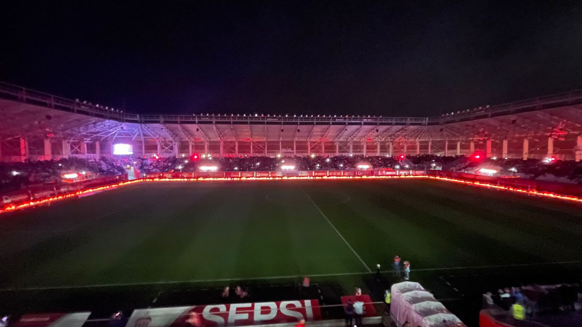 7 detalii remarcate de reporterul GSP la Sepsi - FCSB » Cum a fost tratat singurul moment tensionat din tribune + cu cine s-a întreținut MM