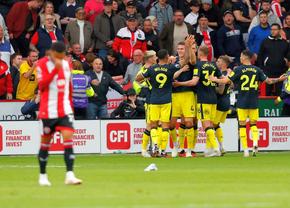 8-0 ULUITOR în Premier League! Aproape de recordul all-time al competiției