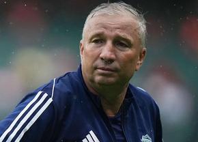 Învins azi de Dan Petrescu, e invidios pe salariul românului: „Cât câștigă el și cât câștig eu?”