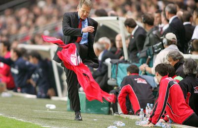 A doua înfrângere pentru Loți! Boloni, învins de echipa lui Patrick Vieira în Franța