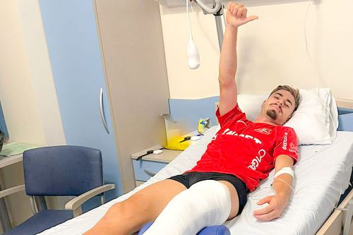 Dragoș Iancu pe patul de spital/ Sursa foto: Facebook @FC Hermannstadt