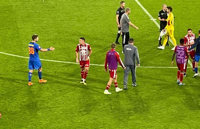 Conflictul de pe gazon ratat de camerele TV la Sepsi - FCSB, în secvențele finale