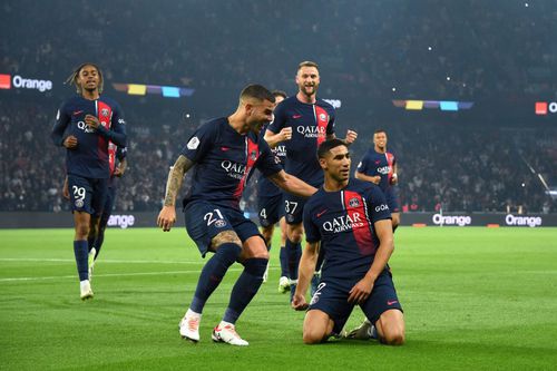Jucătorii lui PSG celebrează un gol / Foto: Imago