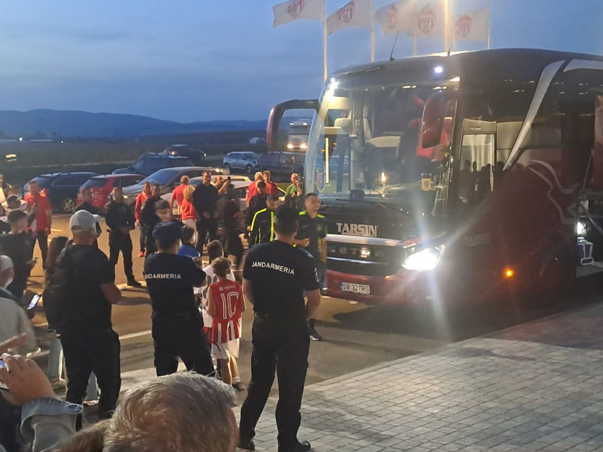 Apariție în premieră pe banca celor de la FCSB » Explicația lui Elias Charalambous