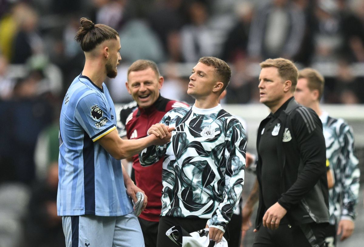 S-a despărțit de parteneră și vrea să plece din Premier League » Mourinho îl vrea la Fenerbahce