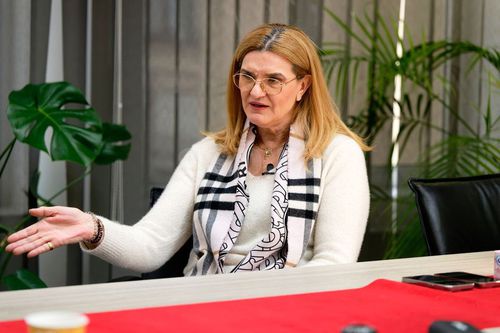 Elisabeta Lipă r tot mai contestată de diverși foști campioni