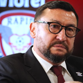 Viorel Moldovan (52 de ani), președintele de la Rapid, a declarat că Rareș Pop (19), cel care a adus victoria giuleștenilor în meciul cu Unirea Slobozia, scor 2-1, este feblețea lui.