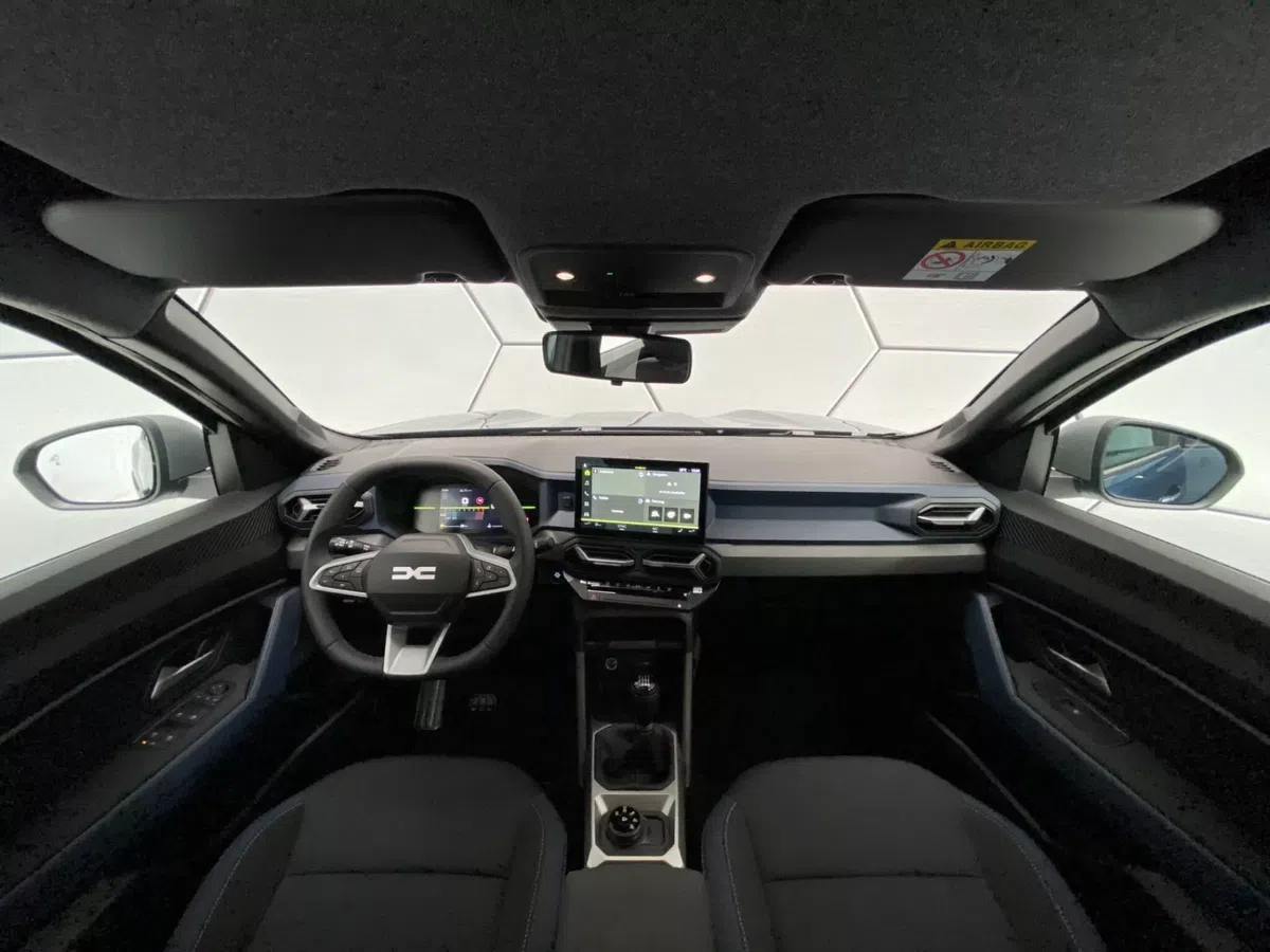 Nemții au reinventat modelul Dacia » Schimbări impresionante: cum arată acum mașina tunată