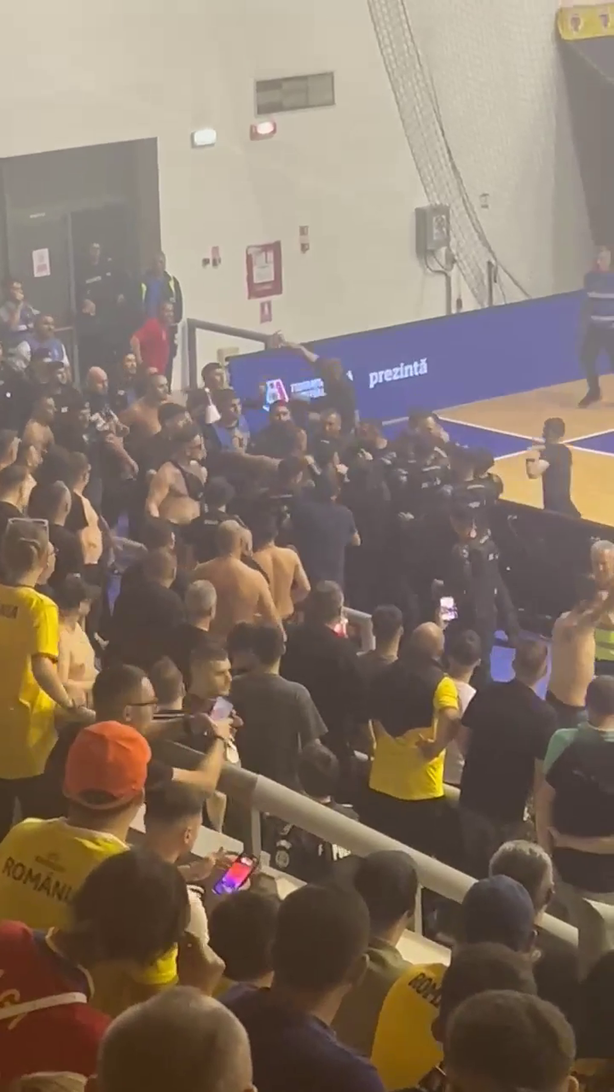 Presa maghiară a reacționat după incidentele de la România - Ungaria la futsal: „Fanii români nu s-au putut controla!”