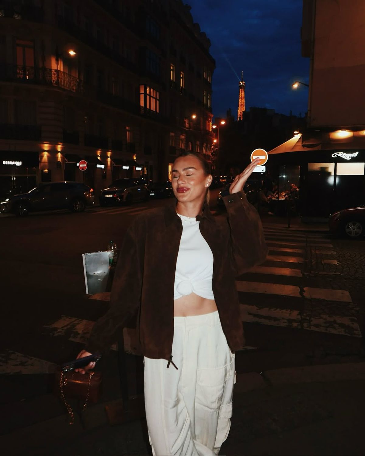 Aryna Sabalenka, liderul WTA, a șocat audiența » Ipostaze la limită, împreună cu sora mai mică