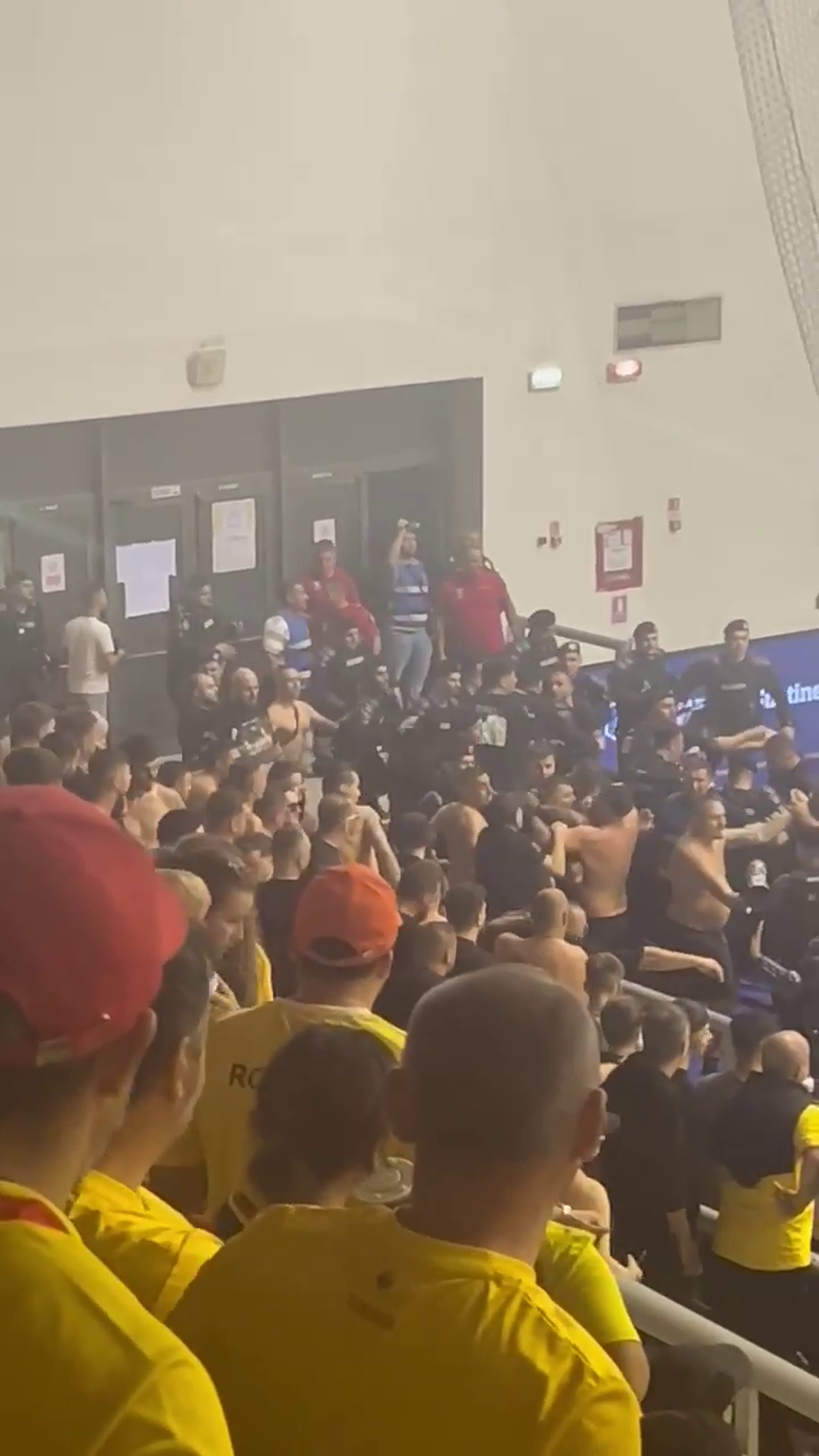 Presa maghiară a reacționat după incidentele de la România - Ungaria la futsal: „Fanii români nu s-au putut controla!”