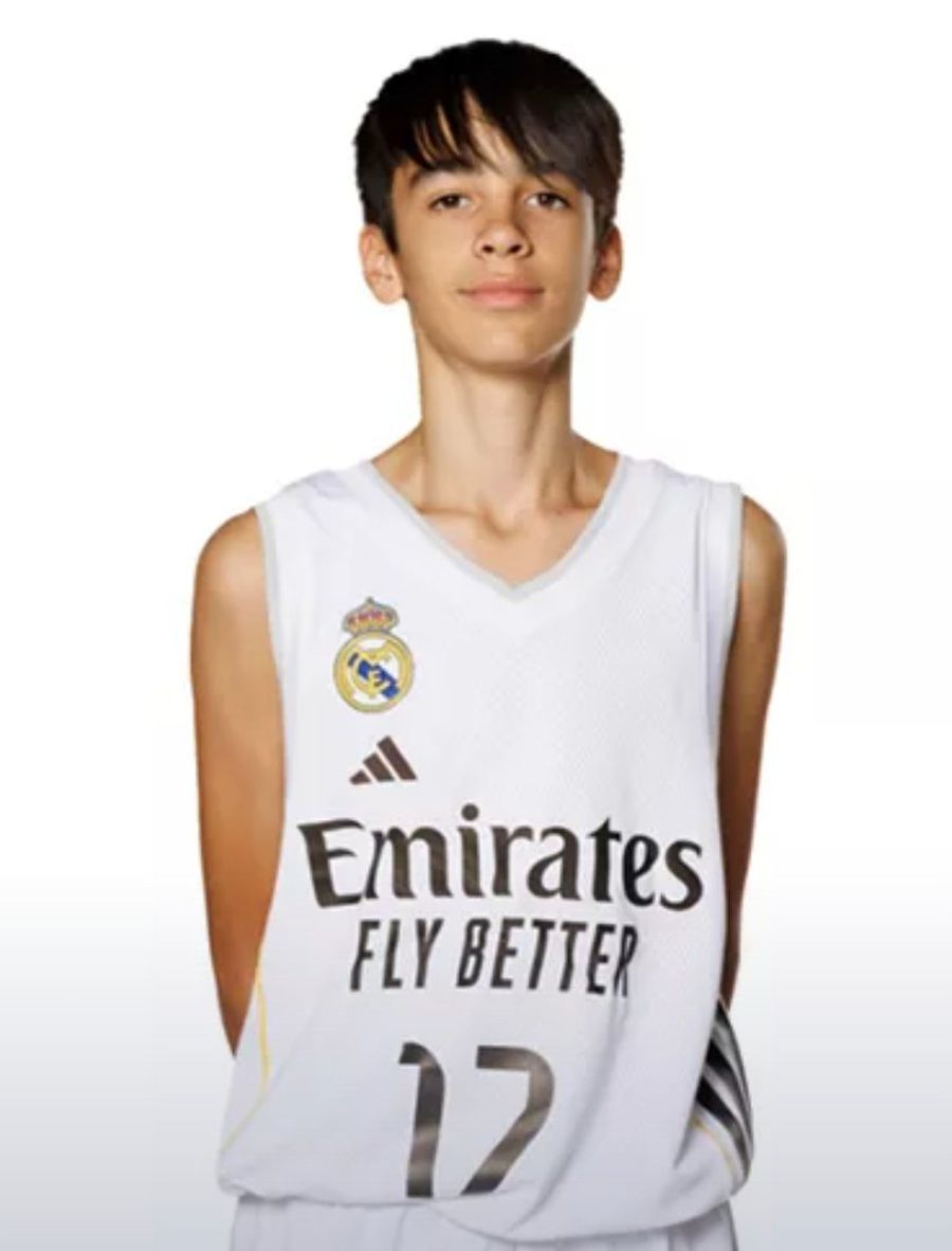 Real Madrid a prezentat un copil-minune de 11 ani, dar înfățișarea lui stârnește controverse: „Are 11 ani… de când a plecat din Mali!”