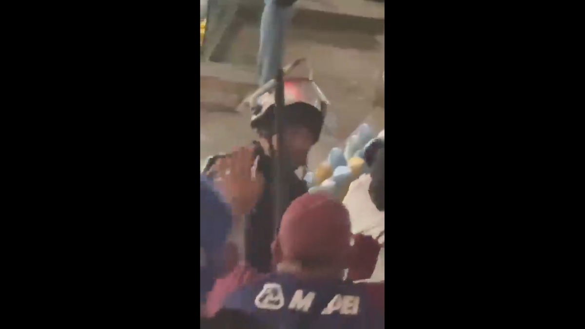 Bătaie între fanii lui Lanus și poliție