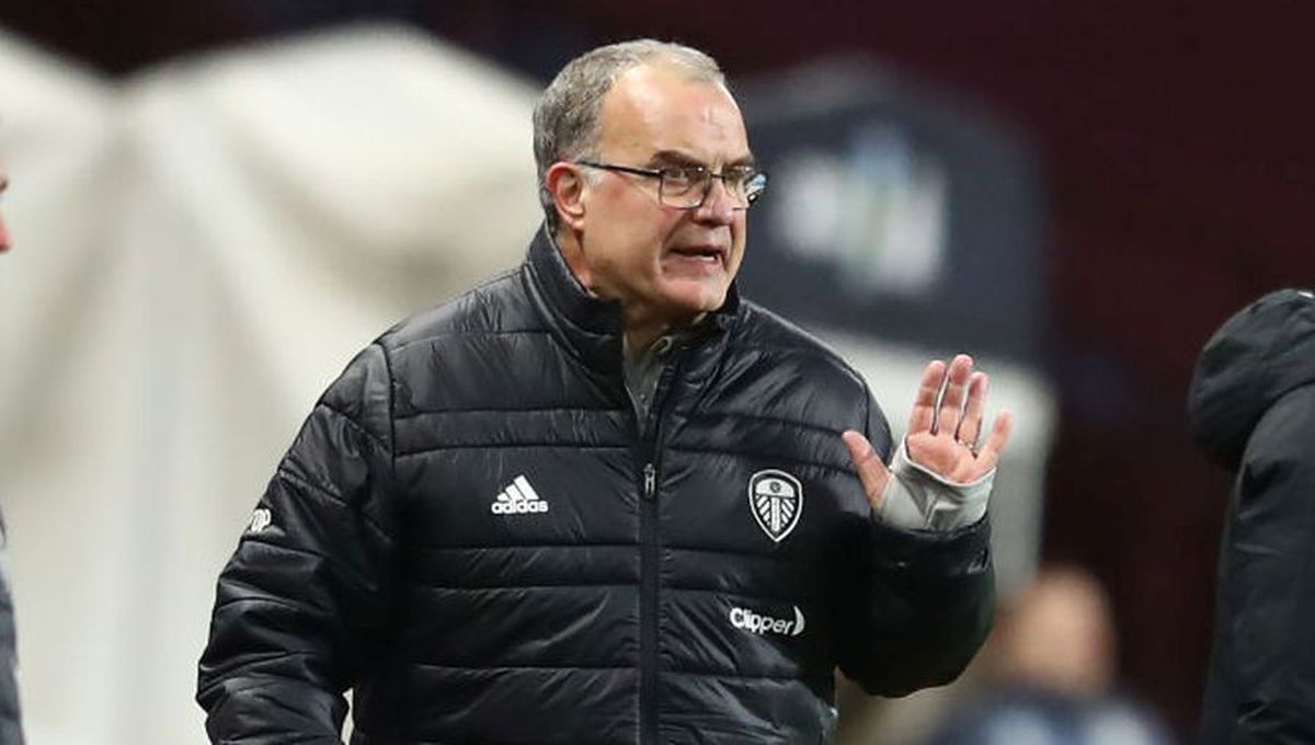 Aston Villa - Leeds 0-3. Marcelo Bielsa, ca antrenorii din Liga 1 » Decizie controversată luată de „El Loco” în Premier League