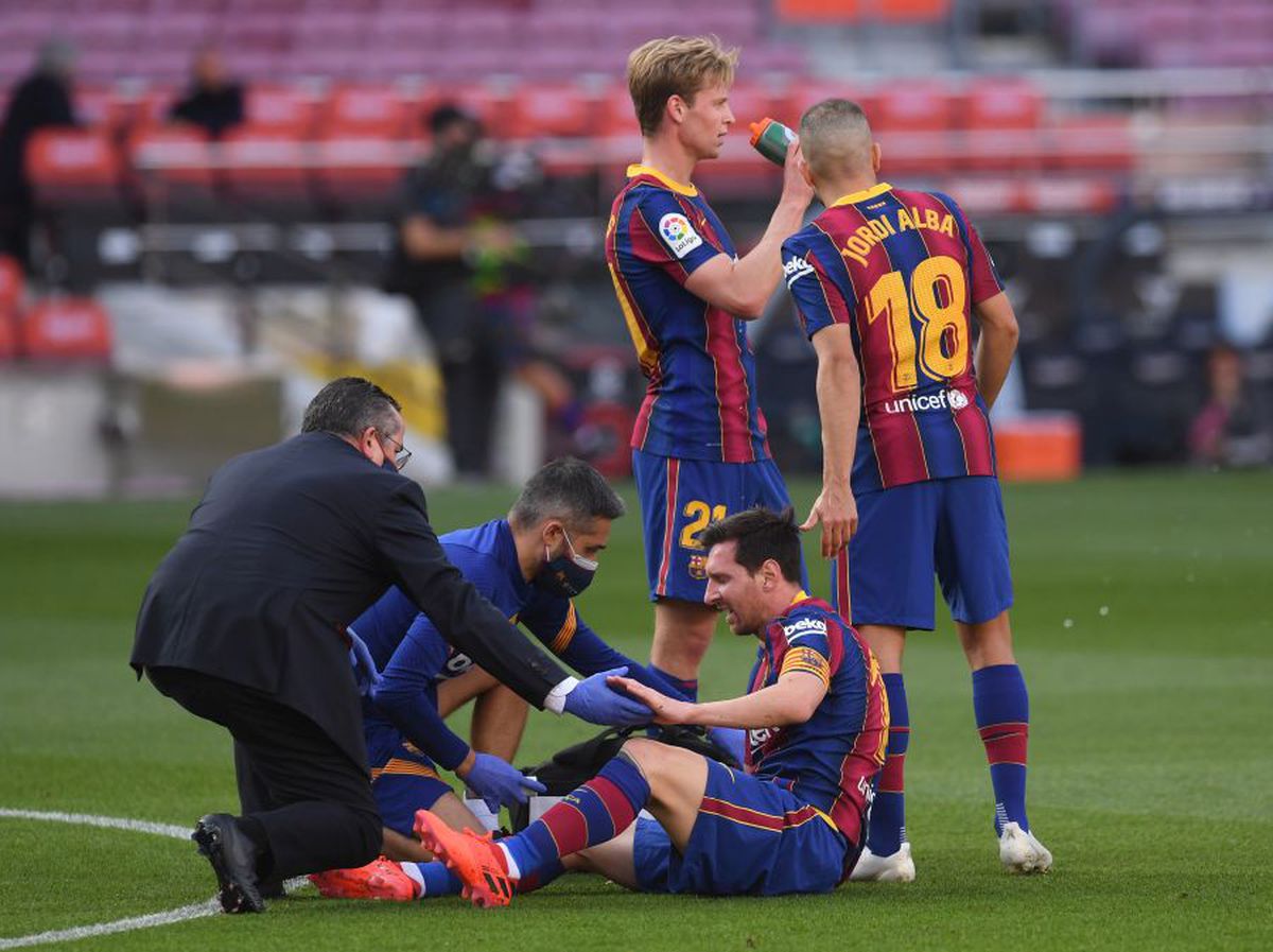 Scandal în Spania! Ce i-a spus asistentul centralului din El Clasico, înainte de penalty-ul dictat împotriva Barcelonei