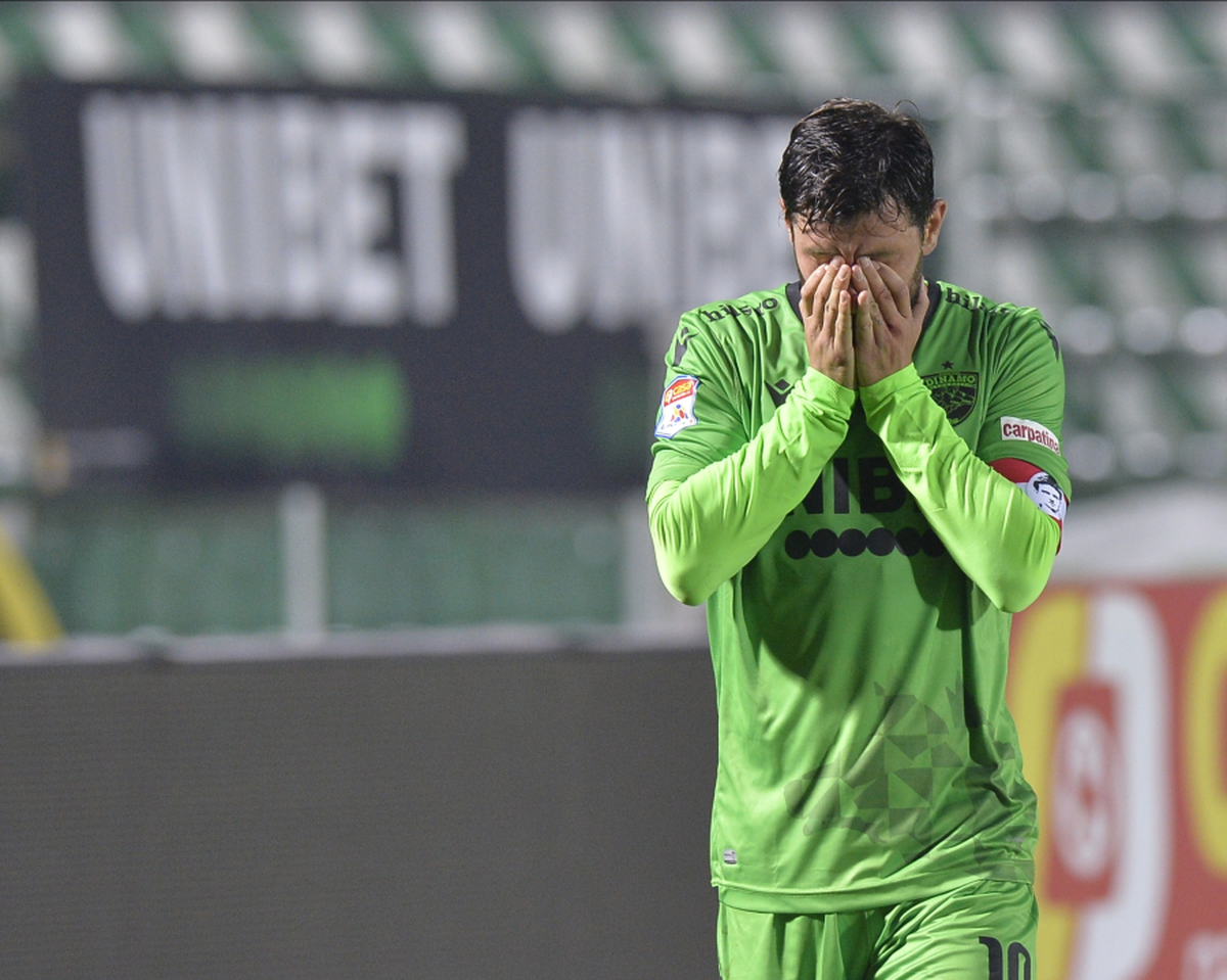 Vedetele lui Dinamo reacționează! Ce spun despre înfrângerile din Liga 1 și după criticile lui Cosmin Contra