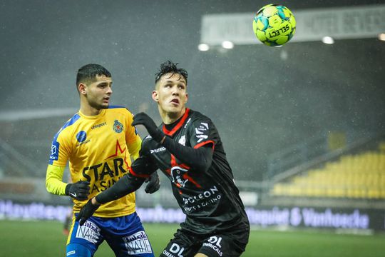Nikolaos Kainourgios, în negru // foto: Imago Images