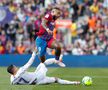 Imagini șocante după Barcelona - Real Madrid » Koeman, atacat de fanii catalanilor! Prima reacție