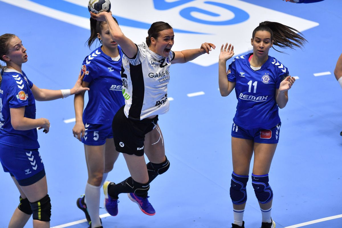 CSM București - Buducnost 30-22 » A treia victorie consecutivă în Liga Campionilor pentru „tigroaice”