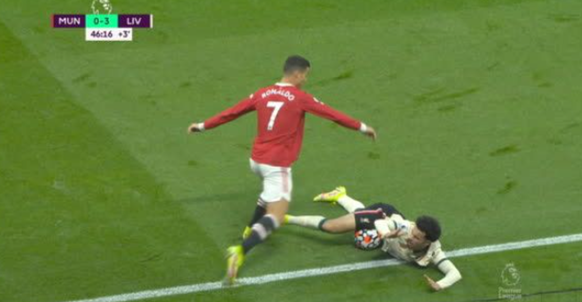 Ronaldo, gest golănesc în Manchester United - Liverpool! Trebuia eliminat?