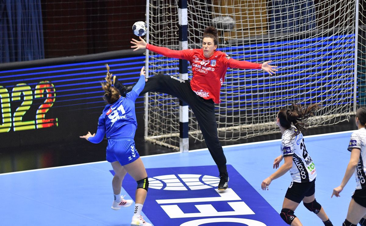 CSM București - Buducnost 30-22 » A treia victorie consecutivă în Liga Campionilor pentru „tigroaice”