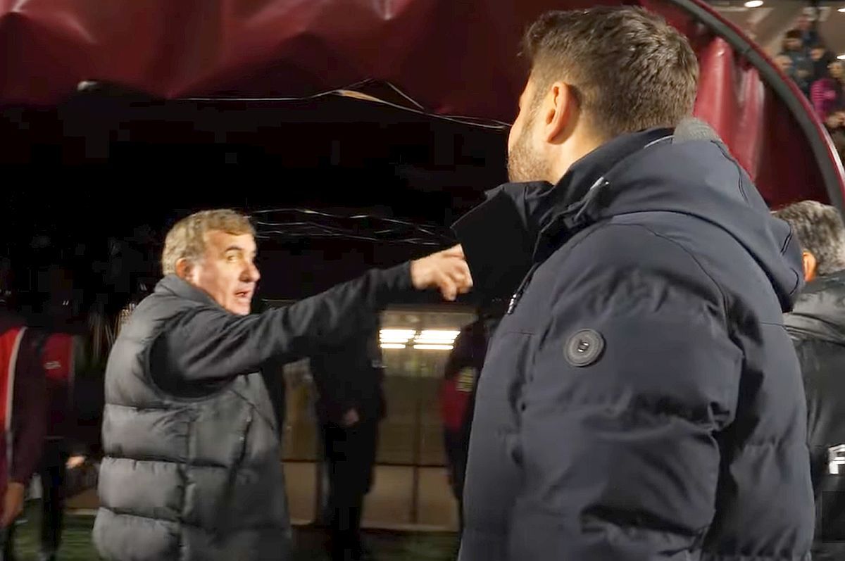 Au apărut imaginile! Ce i-a zis Hagi lui Adrian Mutu la finalul meciului cu Rapid, când a plecat val-vârtej