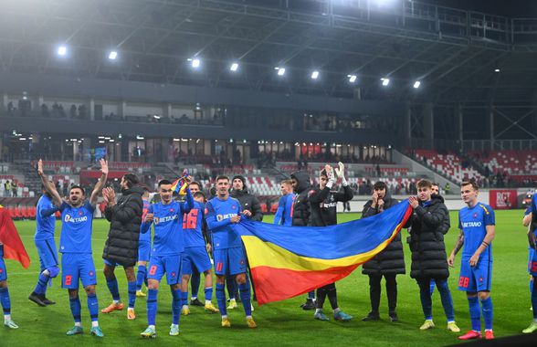 FCSB a celebrat victoria de la Sf. Gheorghe cu drapelul României