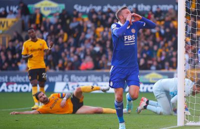 Reacția lui Jamie Vardy în fața fanilor adverși, după golul înscris în poarta lui Wolverhampton Wanderers, i-a adus un val de critici + Ce a băut înainte să intre pe teren