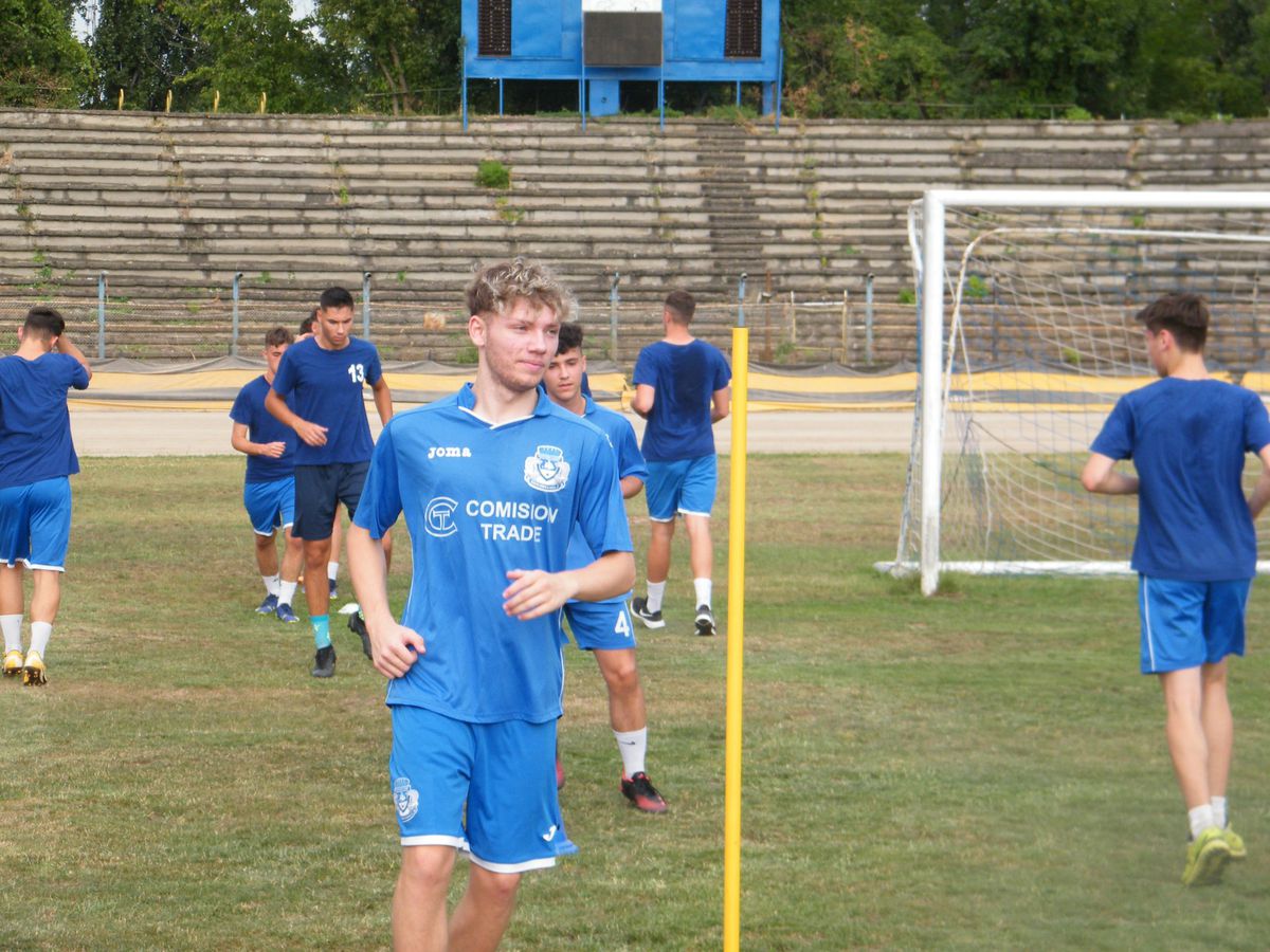 Stadion din Brăila, inundat la meciul cu Râmnicu Sărat