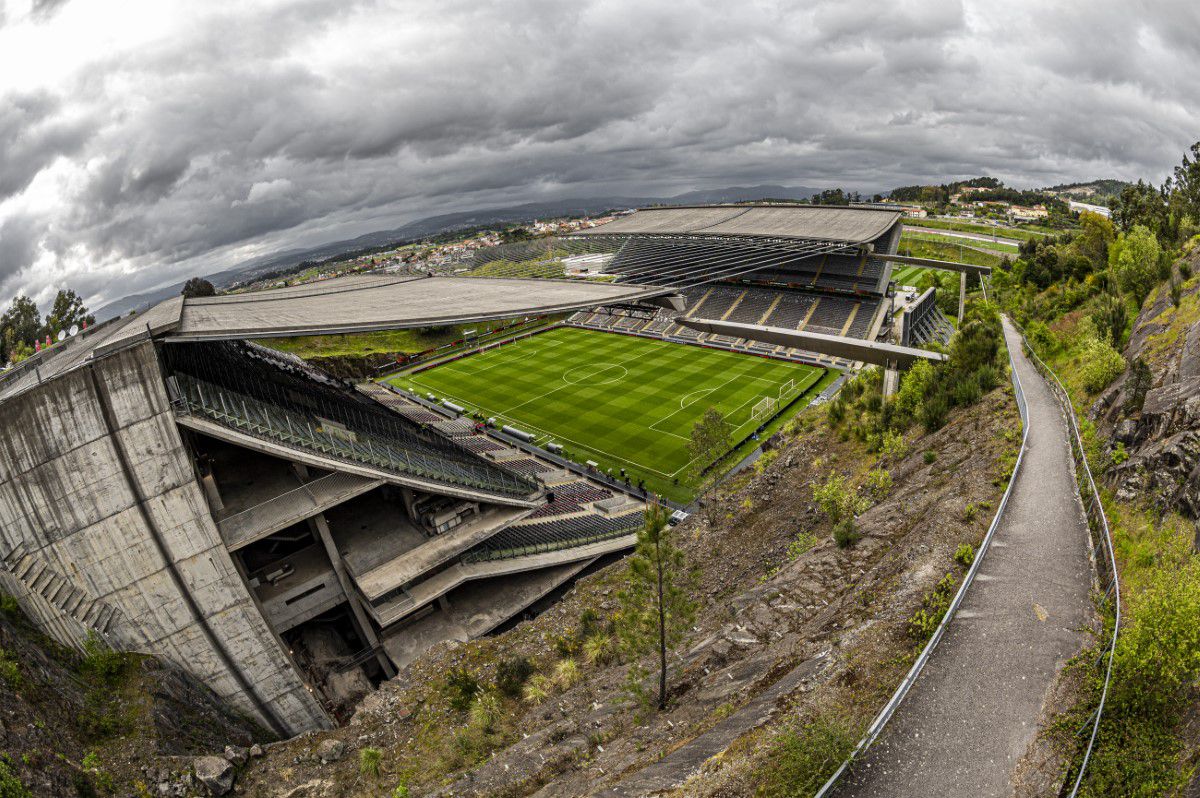 WOW! Aici trebuie să joace Real Madrid! Imagini superbe cu un stadion unic: „Cel mai dificil proiect”