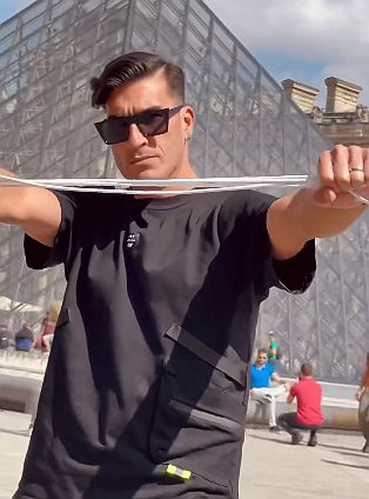 Îl recunoști? A câștigat Liga Campionilor, iar acum a fost filmat într-o ipostază incredibilă pe stradă