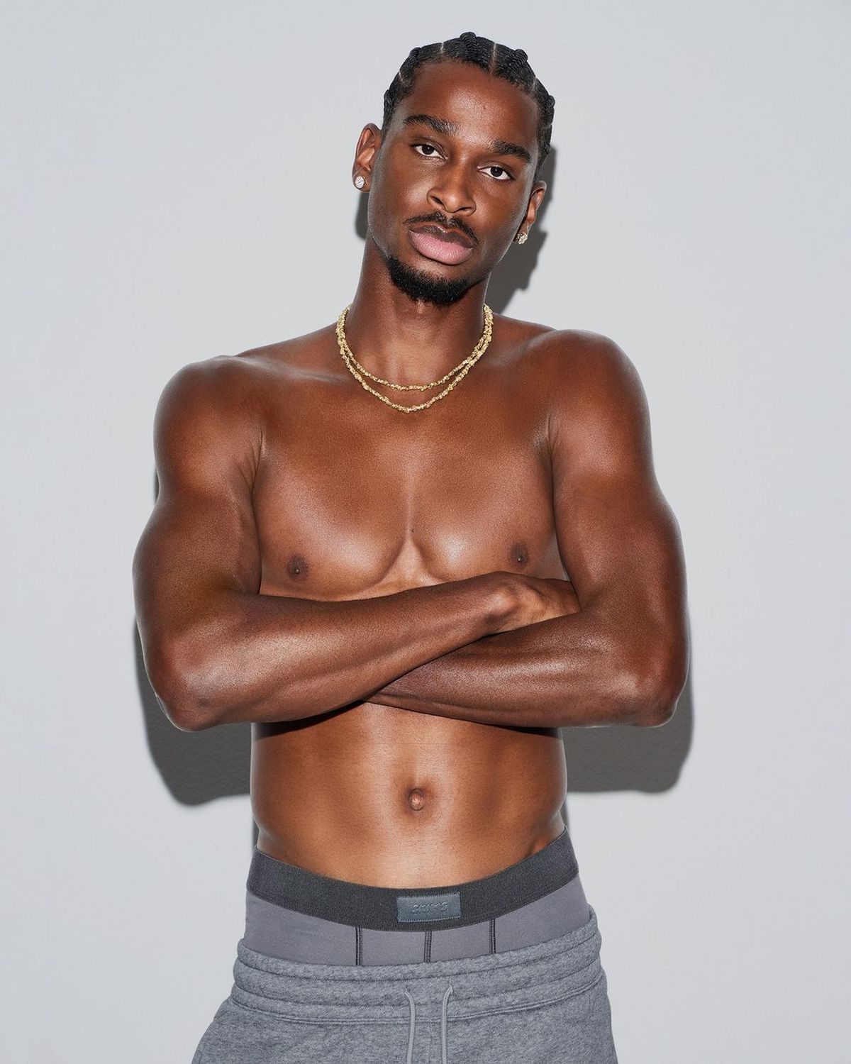 Nick Bosa, Neymar și Shai Gilgeous-Alexander au pozat pentru Skims