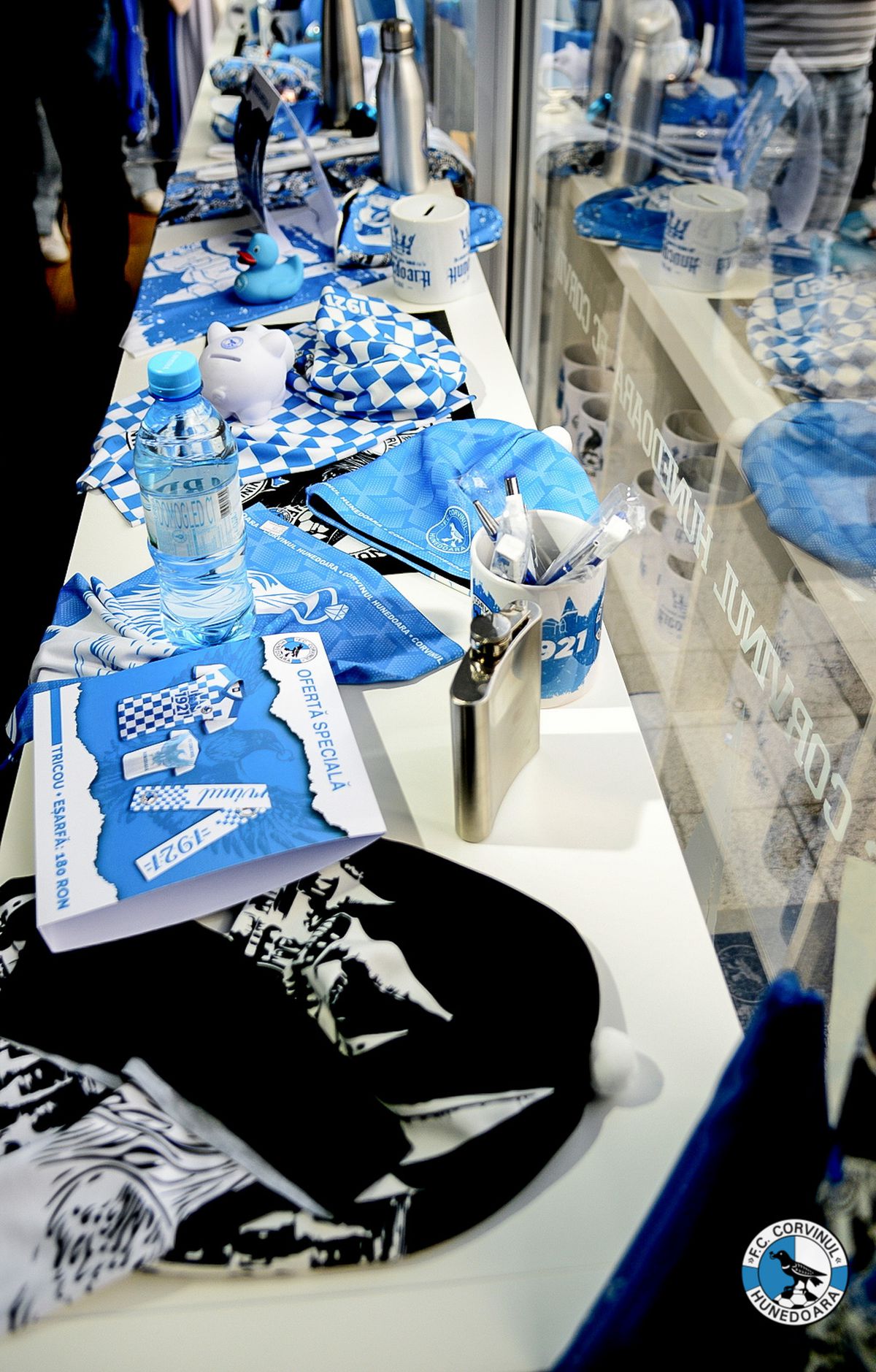 Corvinul Hunedoara și-a prezentat noul echipament și magazinul oficial