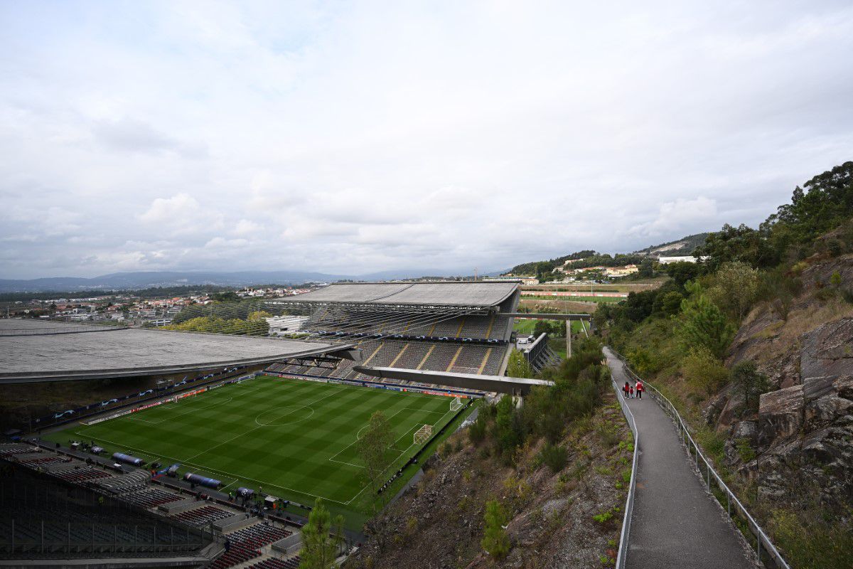 WOW! Aici trebuie să joace Real Madrid! Imagini superbe cu un stadion unic: „Cel mai dificil proiect”