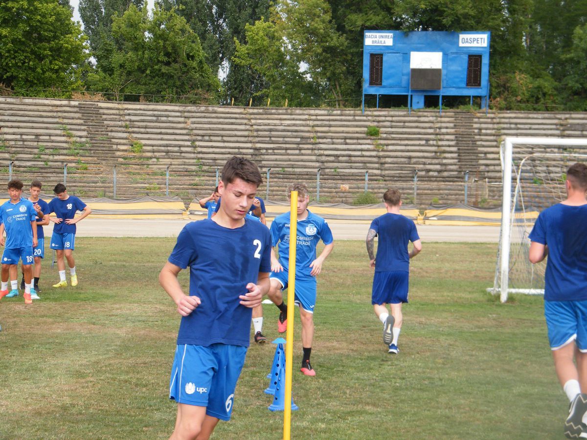 Stadion din Brăila, inundat la meciul cu Râmnicu Sărat