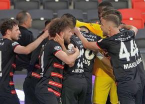 Românii de la Gaziantepspor, mesaj de susținere din partea suporterilor turci! Ultrașii l-au omis pe Florin Niță