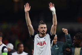 „Vulnerabil, o nouă prestație mixtă” » Ce notă i-au dat britanicii lui Radu Drăgușin după Tottenham - AZ Alkmaar