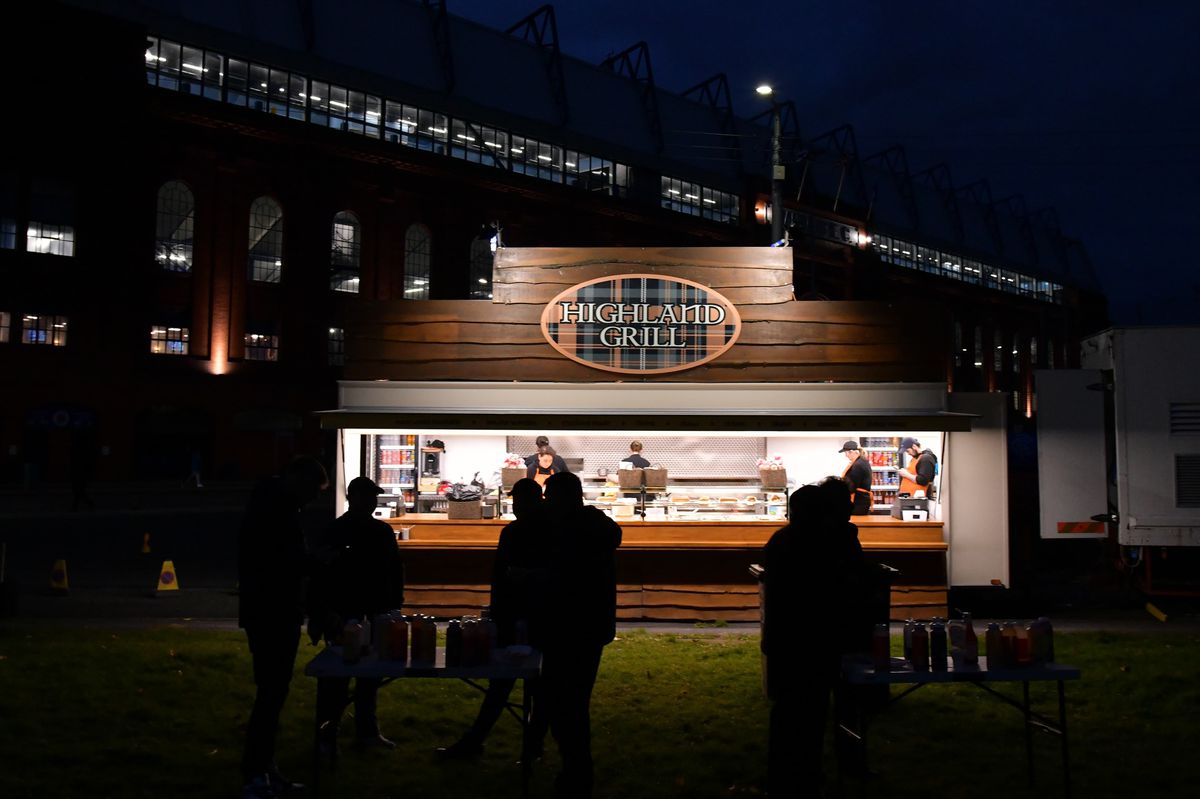 Rangers - FCSB » Imagini de la sosirea la stadion a roș-albaștrilor