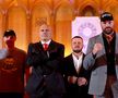 Moment genial în conferința lui Usyk și Fury: a venit deghizat în „Agentul 47” și a avut o surpriză în servietă