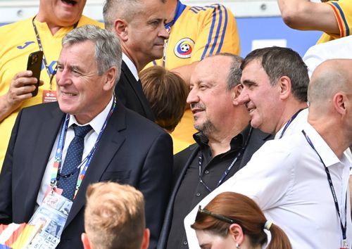 Patrick Bonner, în stânga, alături de Rafa Benitez și Gică Hagi // FOTO: Imago