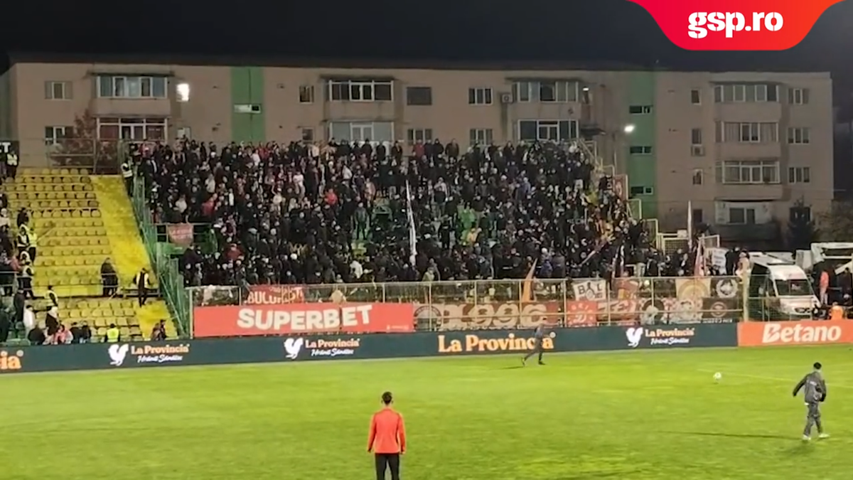 Bătaie între dinamoviști la Mioveni » De ce au intrat jandarmii în sectorul oaspeților