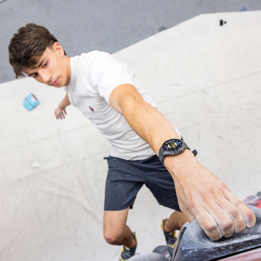 HUAWEI continuă colaborarea cu sportivi de elită: Patru campioni explorează potențialul smartwatch-urilor de ultimă generație