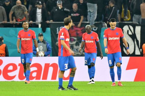 Adrian Șut (dreapta). FOTO: GSP.ro