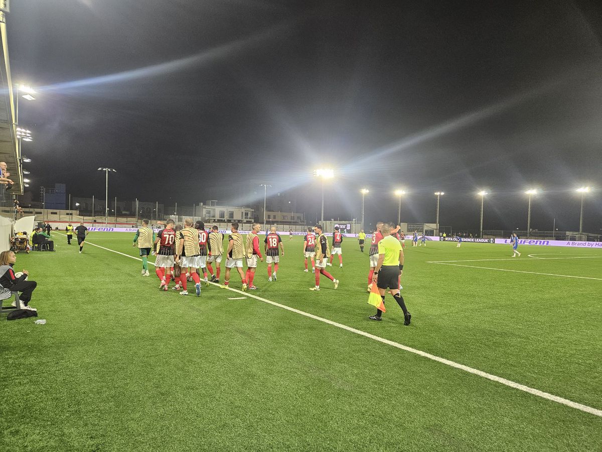 Direct în istorie! Echipa din Gibraltar a învins campioana și a ȘOCAT Europa