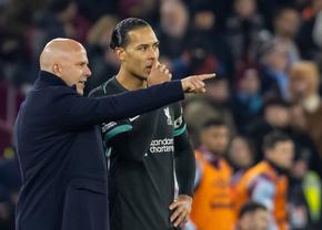 Momentul important care a schimbat atmosfera în vestiarul lui Liverpool » Întâlnire fără Arne Slot