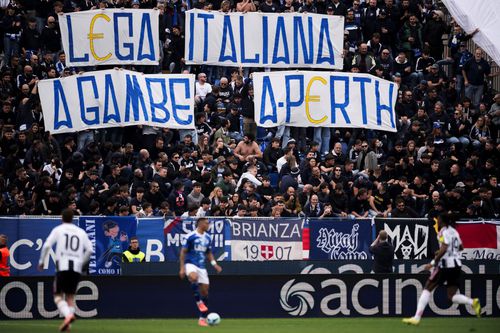 Protestul fanilor lui Como, la meciul cu Juventus  de duminică pe „Sinigaglia” contra mutării meciului cu AC Milan în Australia / Foto: Imago