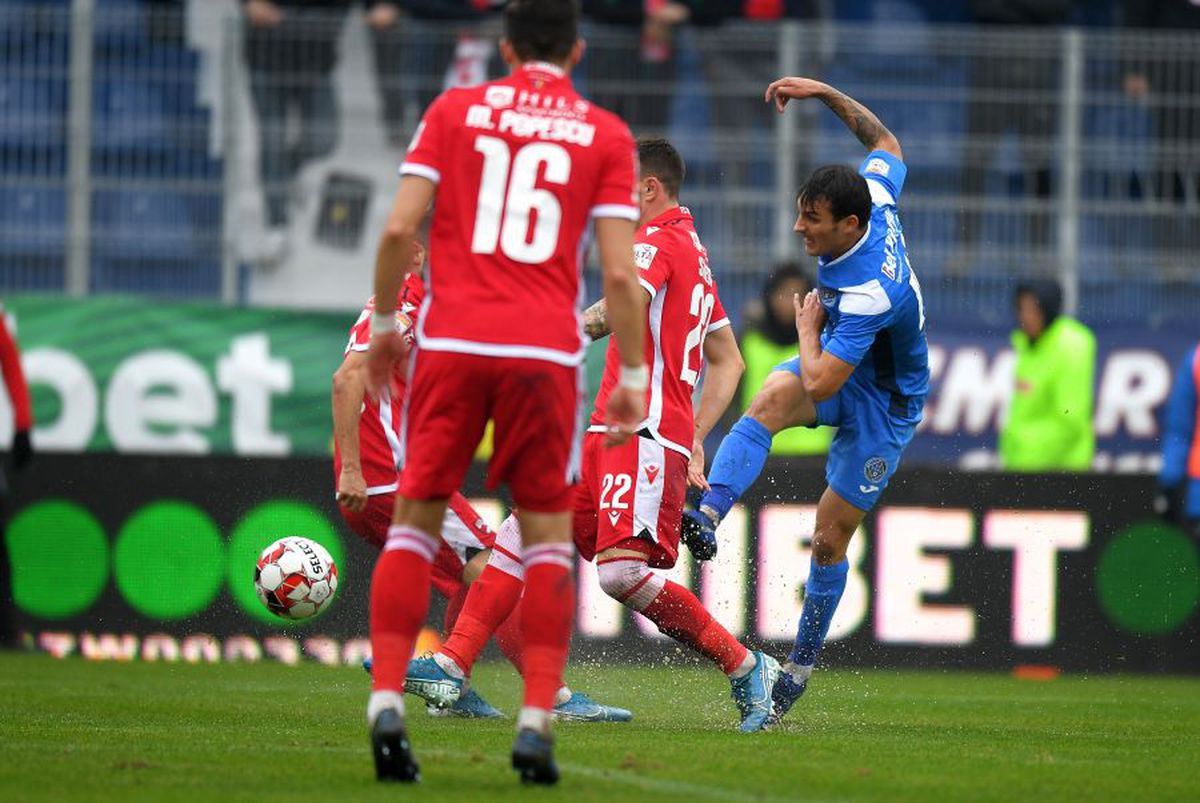 CLINCENI - DINAMO 2-2 // FOTO Florin Prunea, noi motive de nemulțumire: „N-am jucat în condiții de primă divizie”