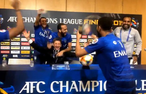 URAWA RED DIAMONDS - AL HILAL 0-2 // VIDEO + FOTO / Corespondență GSP din Japonia » Jucătorii au intrat peste Răzvan în conferință: „Vom petrece 3 zile și 3 nopți”