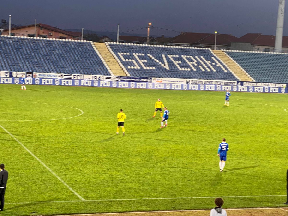 FOTO+VIDEO. FC U Craiova - Metaloglobus 1-0 » Prima victorie a oltenilor după condamnarea lui Mititelu! Clasamentul în Liga 2